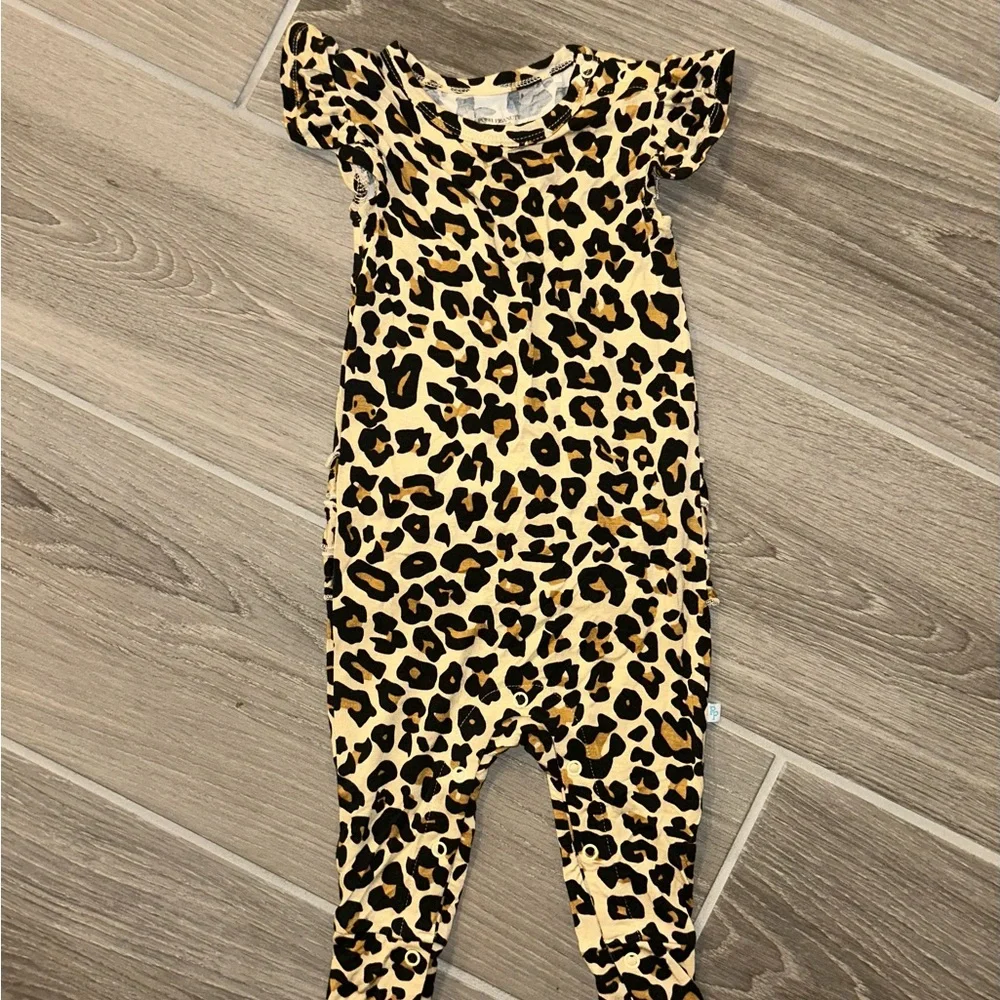 NWOT Posh Peanut size 12-18 months - Picture 1 of 3